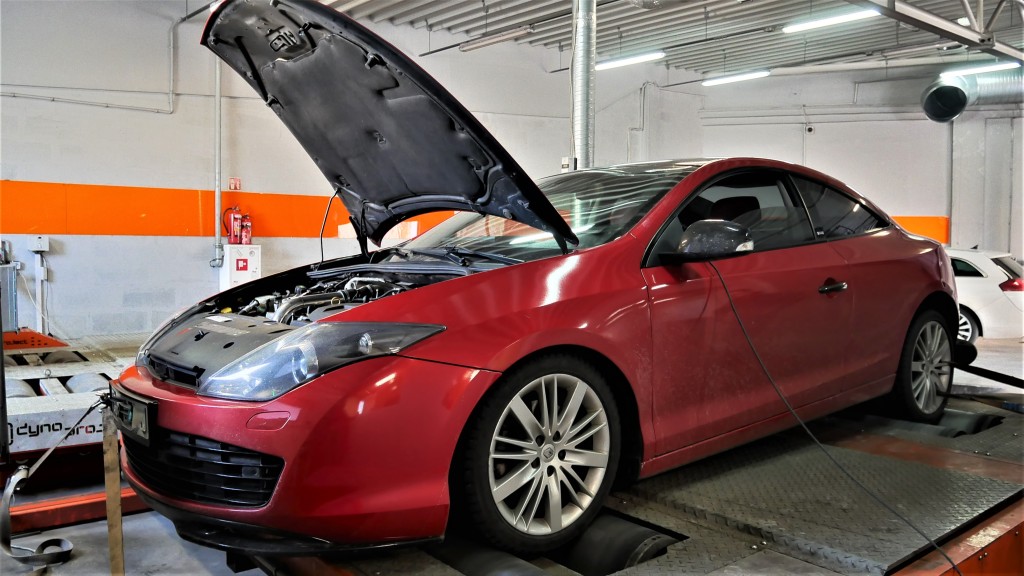 CHIPTUNING LAGUNA GT COUPE 